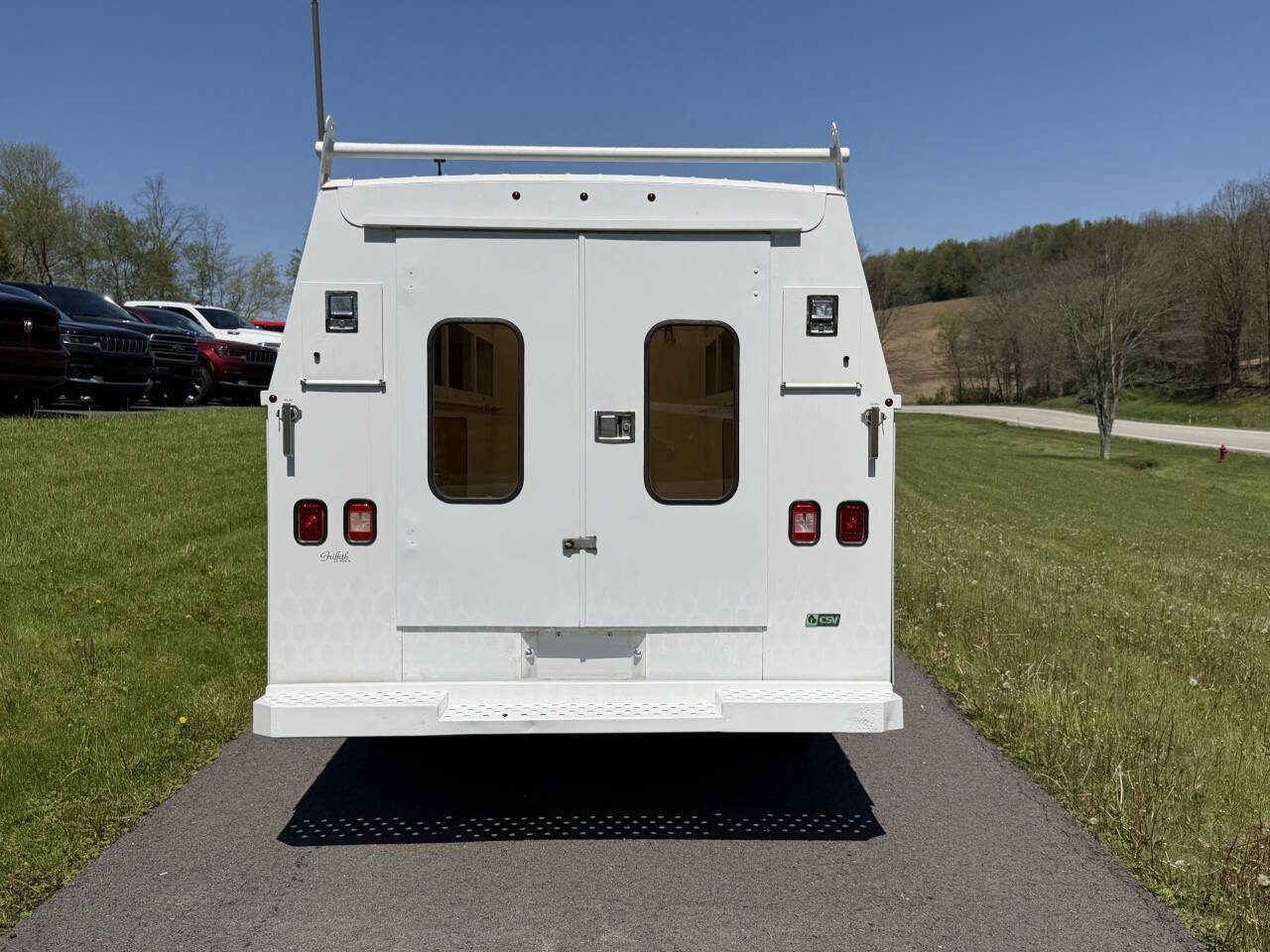 Used 2011 Chevrolet Express 3500 RWD image 4