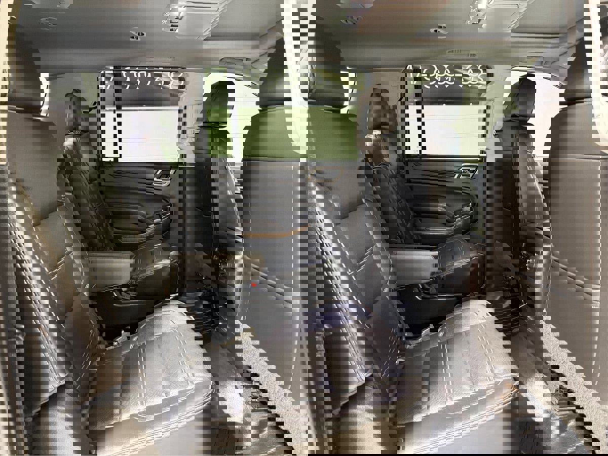 Used 2019 GMC Yukon XL Denali w/ Denali Ultimate Package AWD/4WD image 16