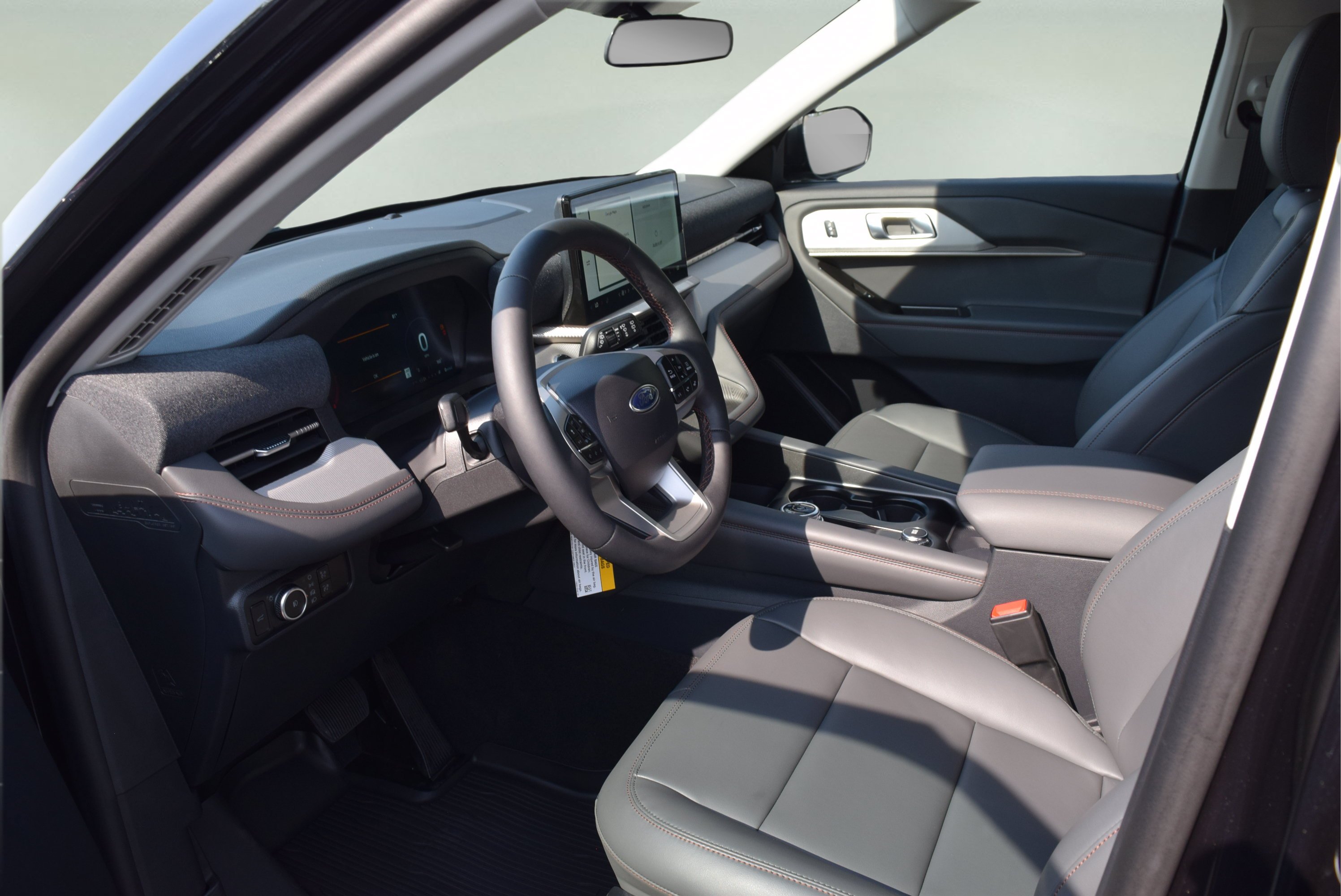 Used 2026 Ford Explorer Active w/ Active Comfort Package AWD/4WD image 10