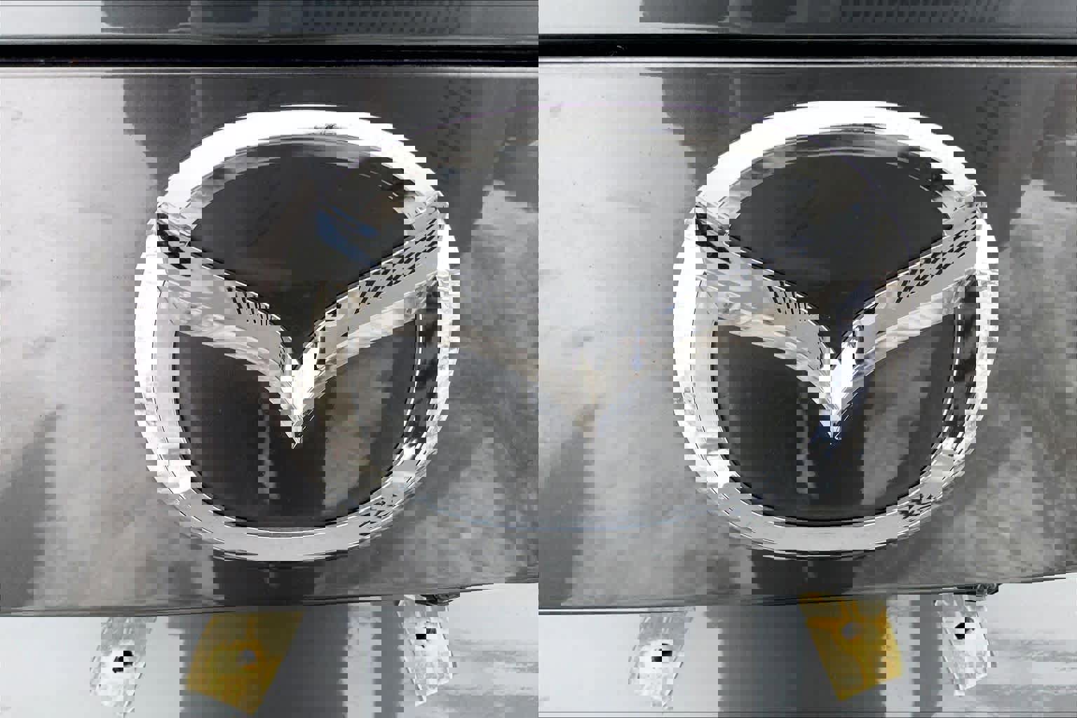 Used 2024 MAZDA CX-90 Plug-In Hybrid w/ Premium Pkg image 32