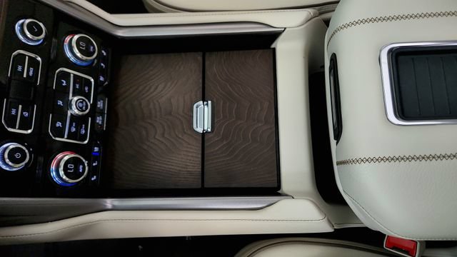 Used 2024 GMC Yukon Denali AWD/4WD image 74