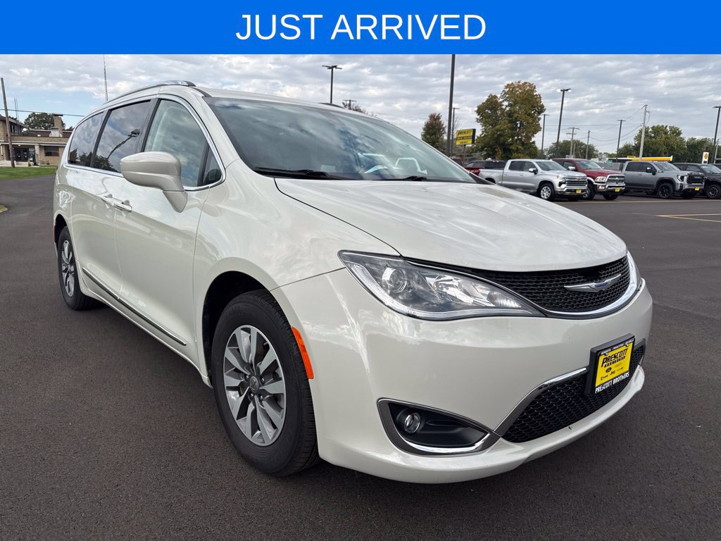Used 2020 Chrysler Pacifica Touring-L Plus