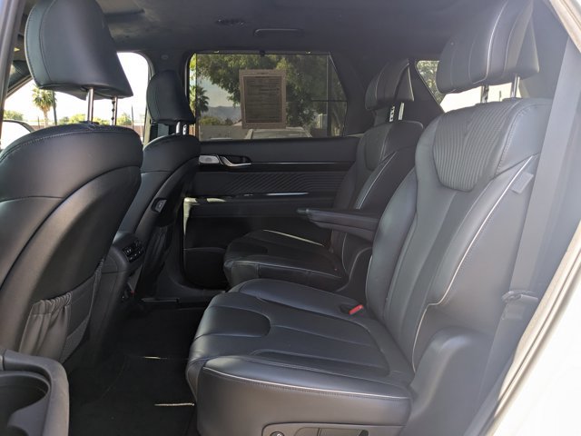 Used 2024 Hyundai Palisade Calligraphy image 18