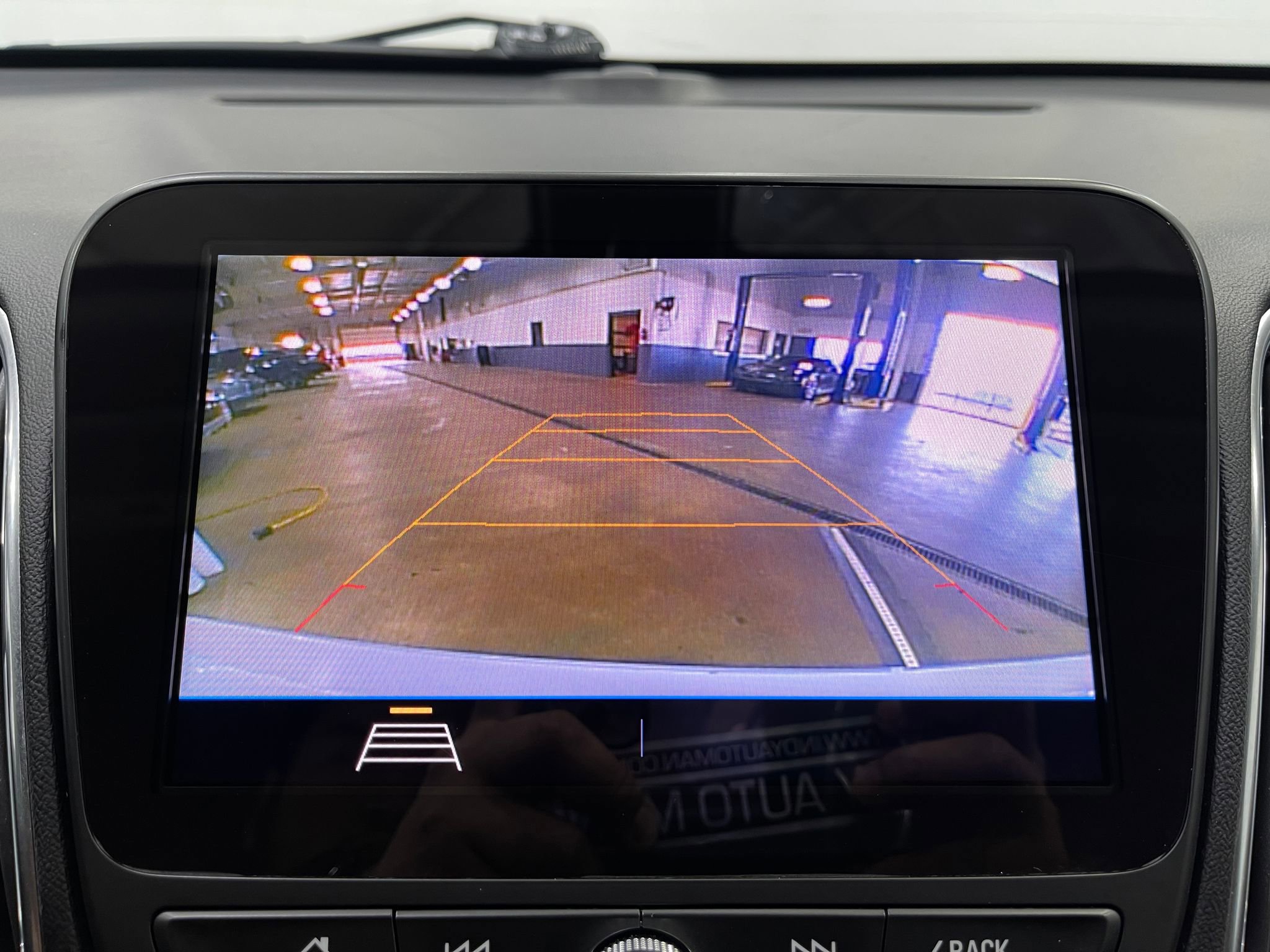 Used 2019 Chevrolet Malibu LT FWD image 11