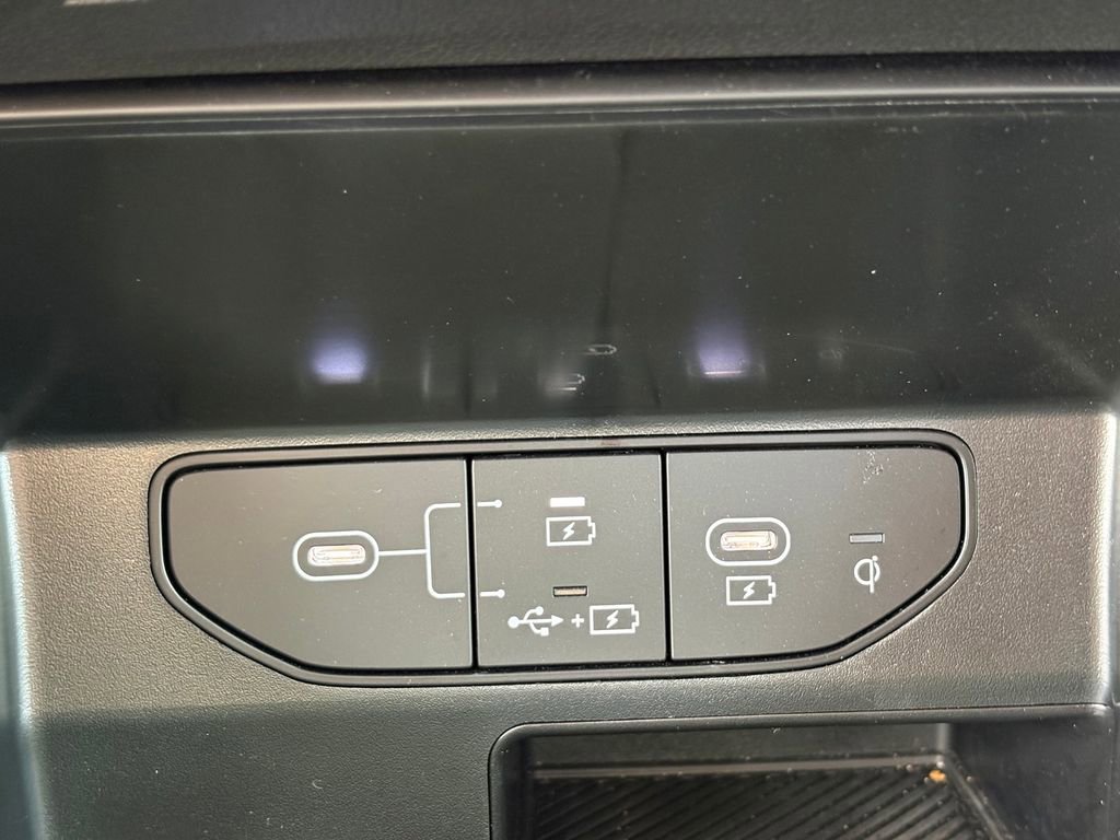 Certified 2024 Kia Sorento S image 32