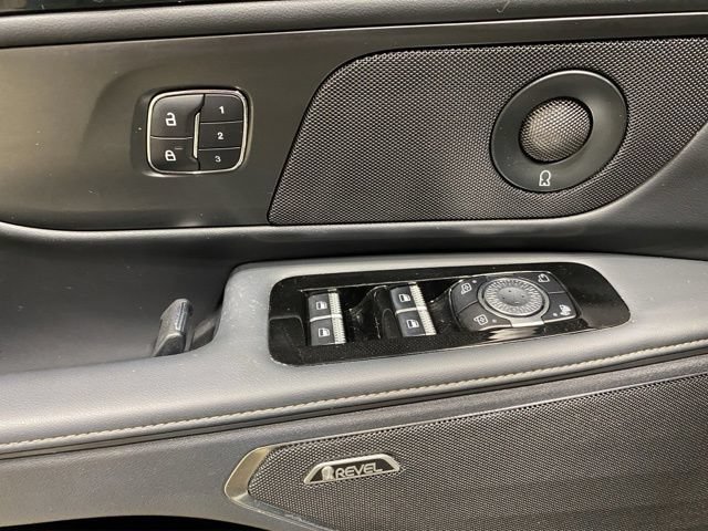 New 2026 Lincoln Nautilus Reserve w/ Jet Appearance Package AWD/4WD image 12