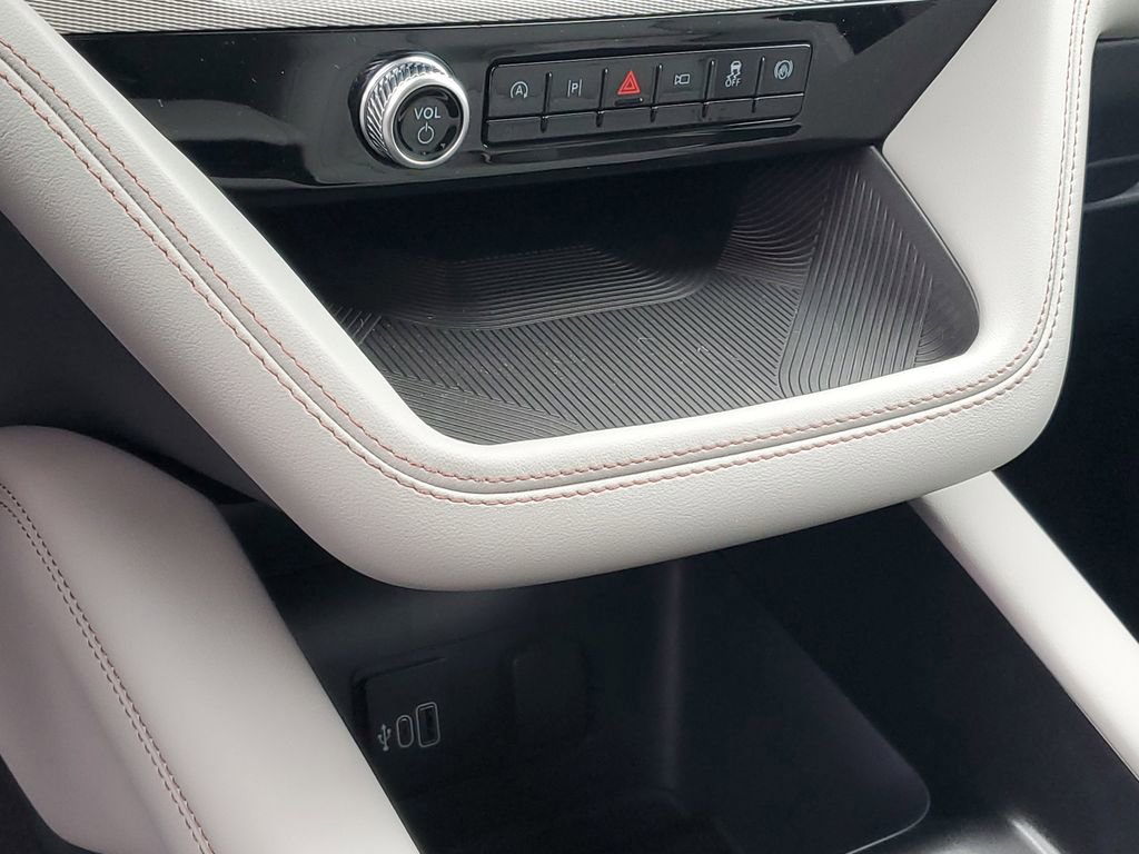 New 2026 Ford Explorer Active w/ Active Comfort Package image 21