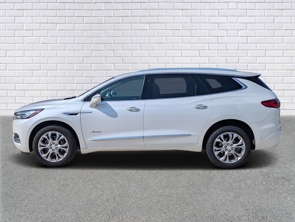 Used 2020 Buick Enclave Avenir w/ Avenir Technology Package FWD image 2