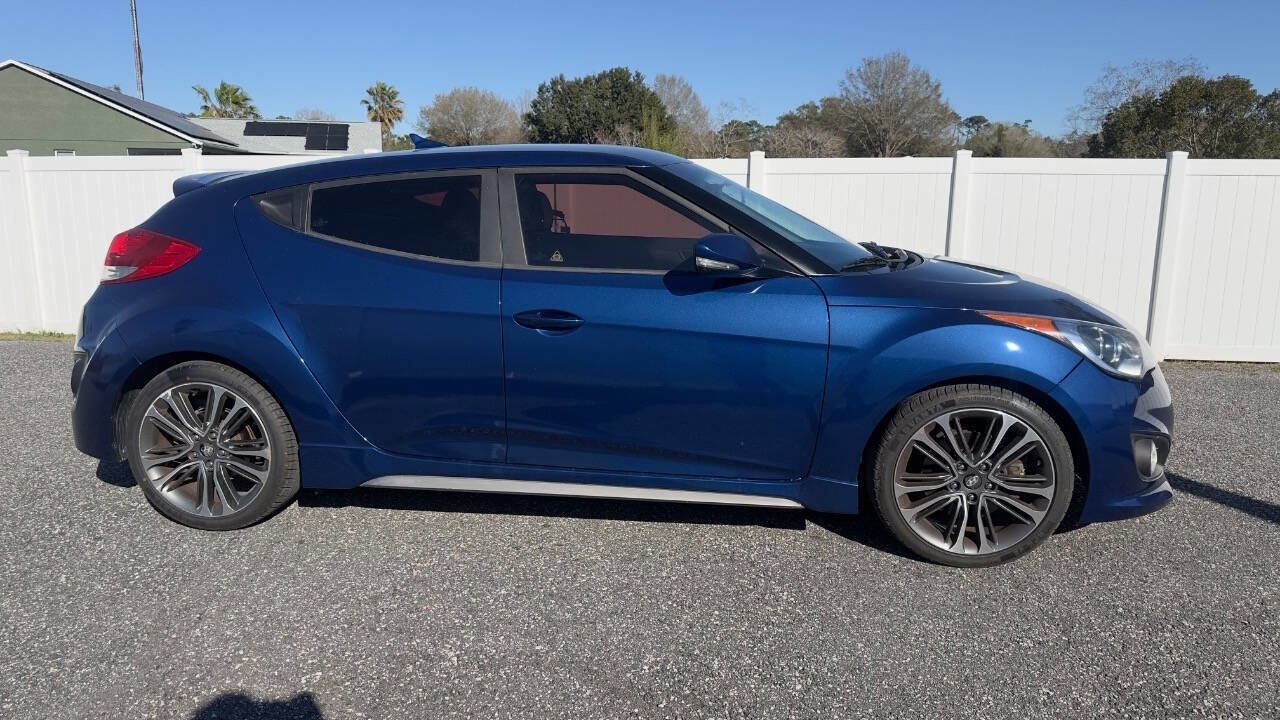 Used 2017 Hyundai Veloster Turbo image 5