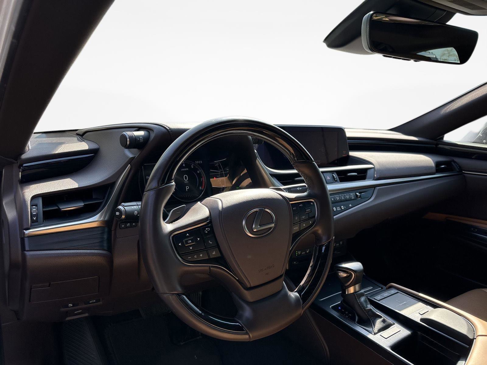 Used 2021 Lexus ES 350 w/ Premium Package image 11