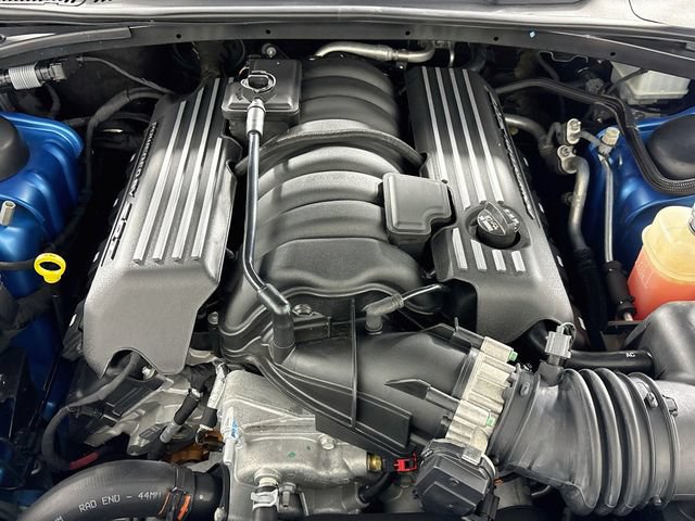 Used 2016 Dodge Challenger R/T Scat Pack w/ Leather Interior Group RWD image 29