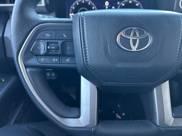 Used 2025 Toyota 4Runner Trailhunter AWD/4WD image 15