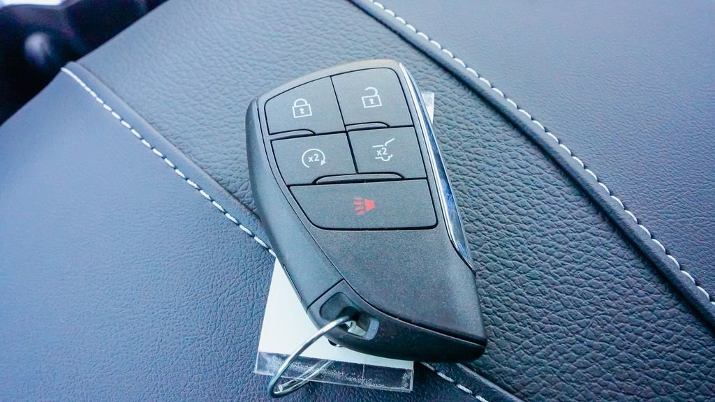 New 2026 GMC Acadia Denali w/ Super Cruise Package image 24