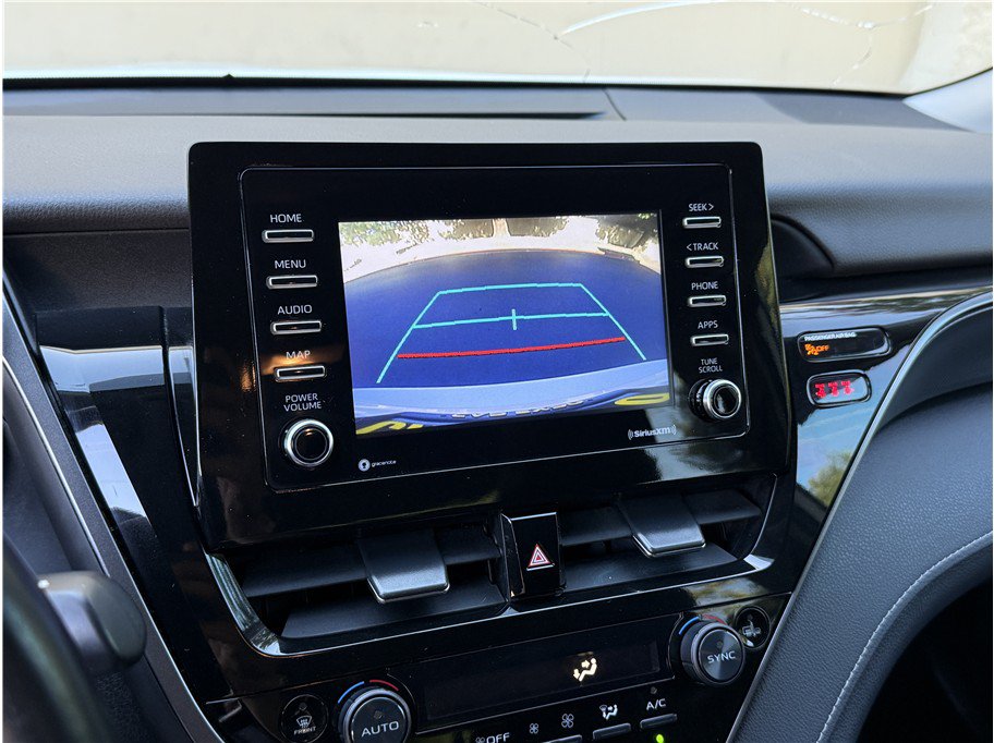 Used 2022 Toyota Camry SE FWD image 22