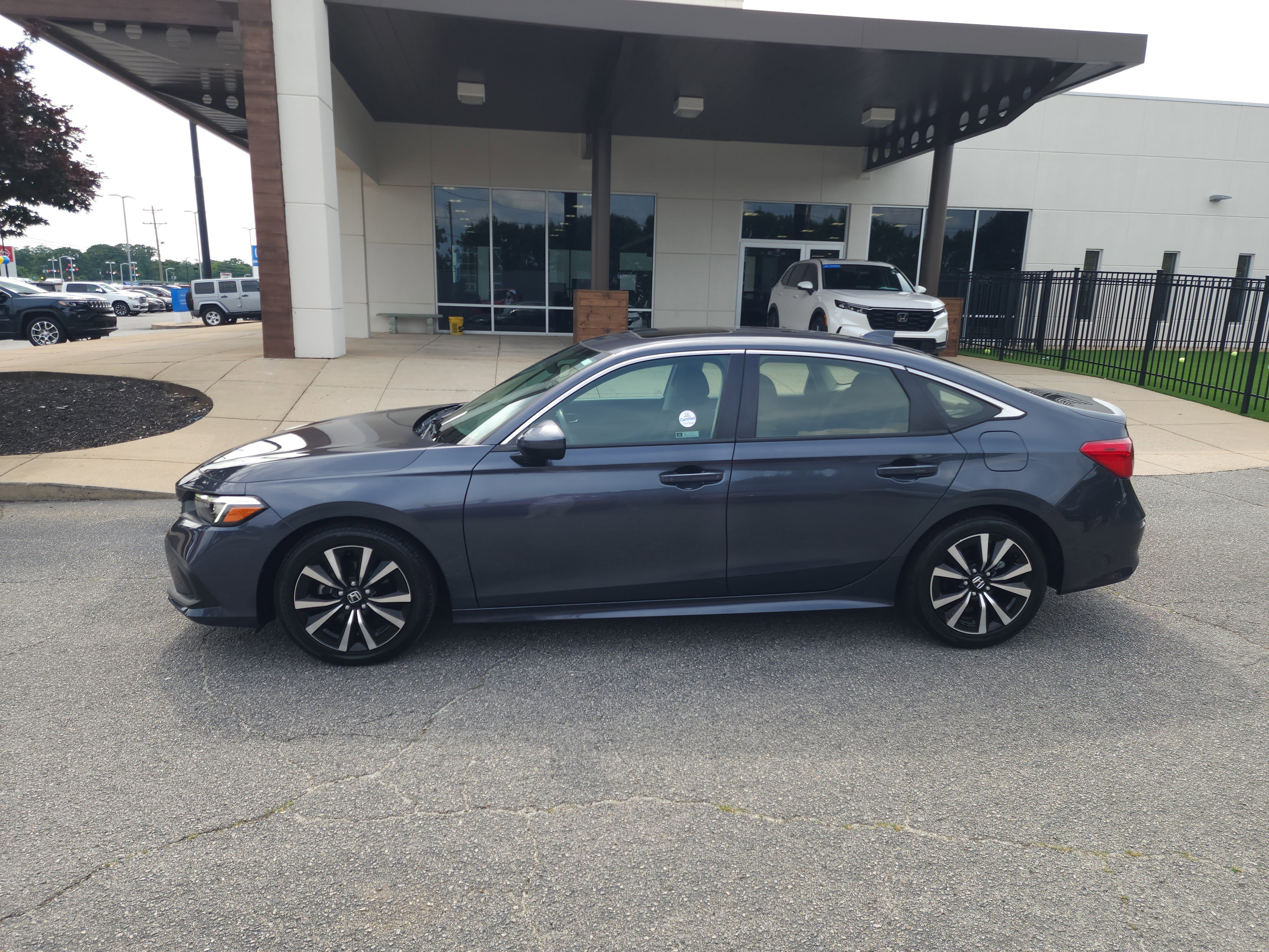 Used 2022 Honda Civic EX image 7