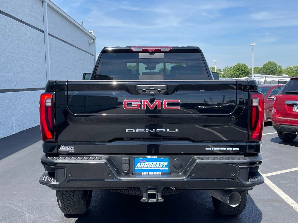 Used 2026 GMC Sierra 3500 Denali w/ Denali Reserve Package AWD/4WD image 11