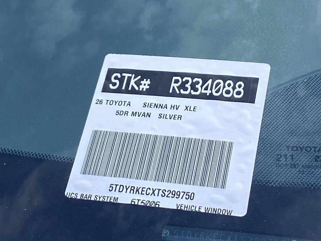Certified 2026 Toyota Sienna XLE FWD image 39