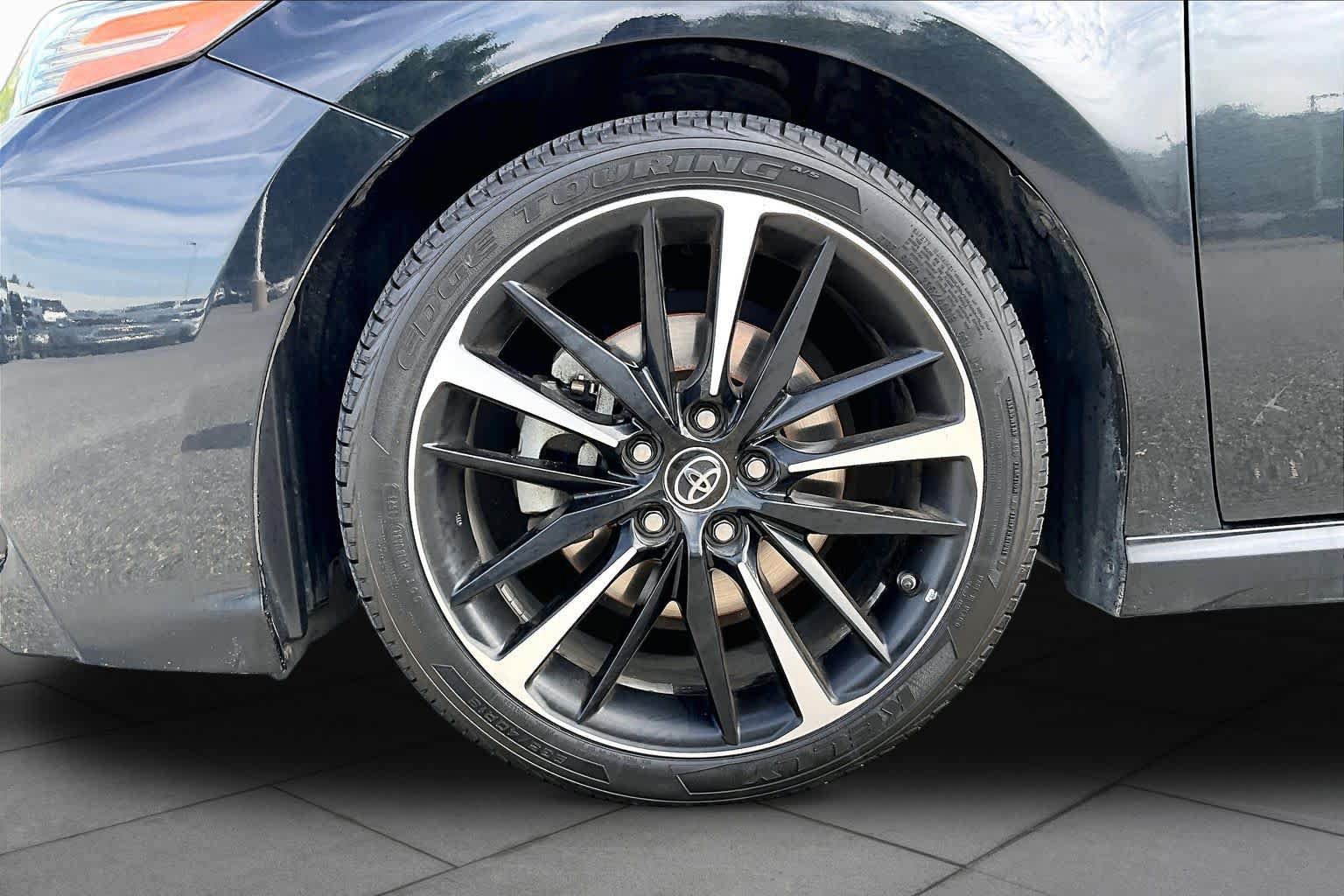 Used 2018 Toyota Camry XSE w/ Audio Package FWD image 11