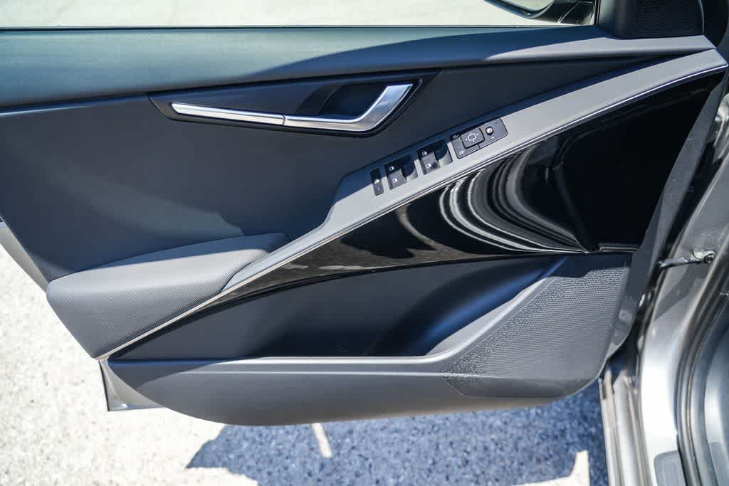 Used 2024 Kia Niro Wind FWD image 20