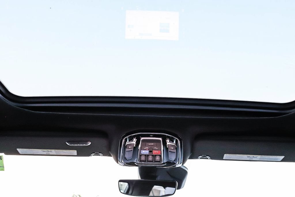 New 2026 Jeep Grand Wagoneer Summit AWD/4WD image 18