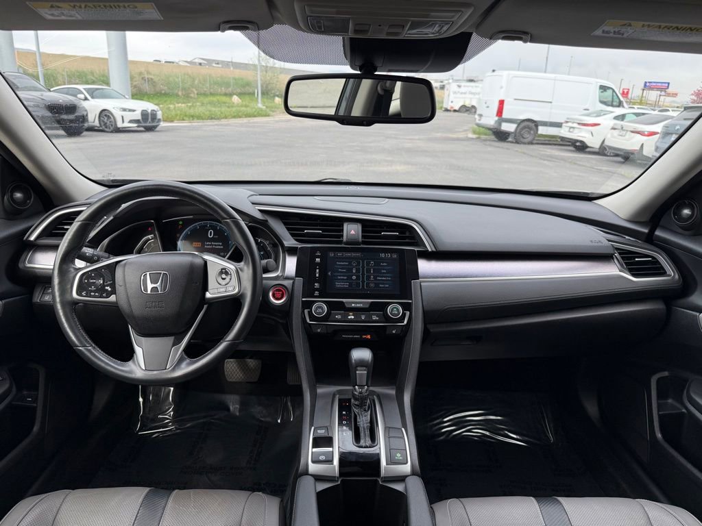 Used 2018 Honda Civic Touring image 11