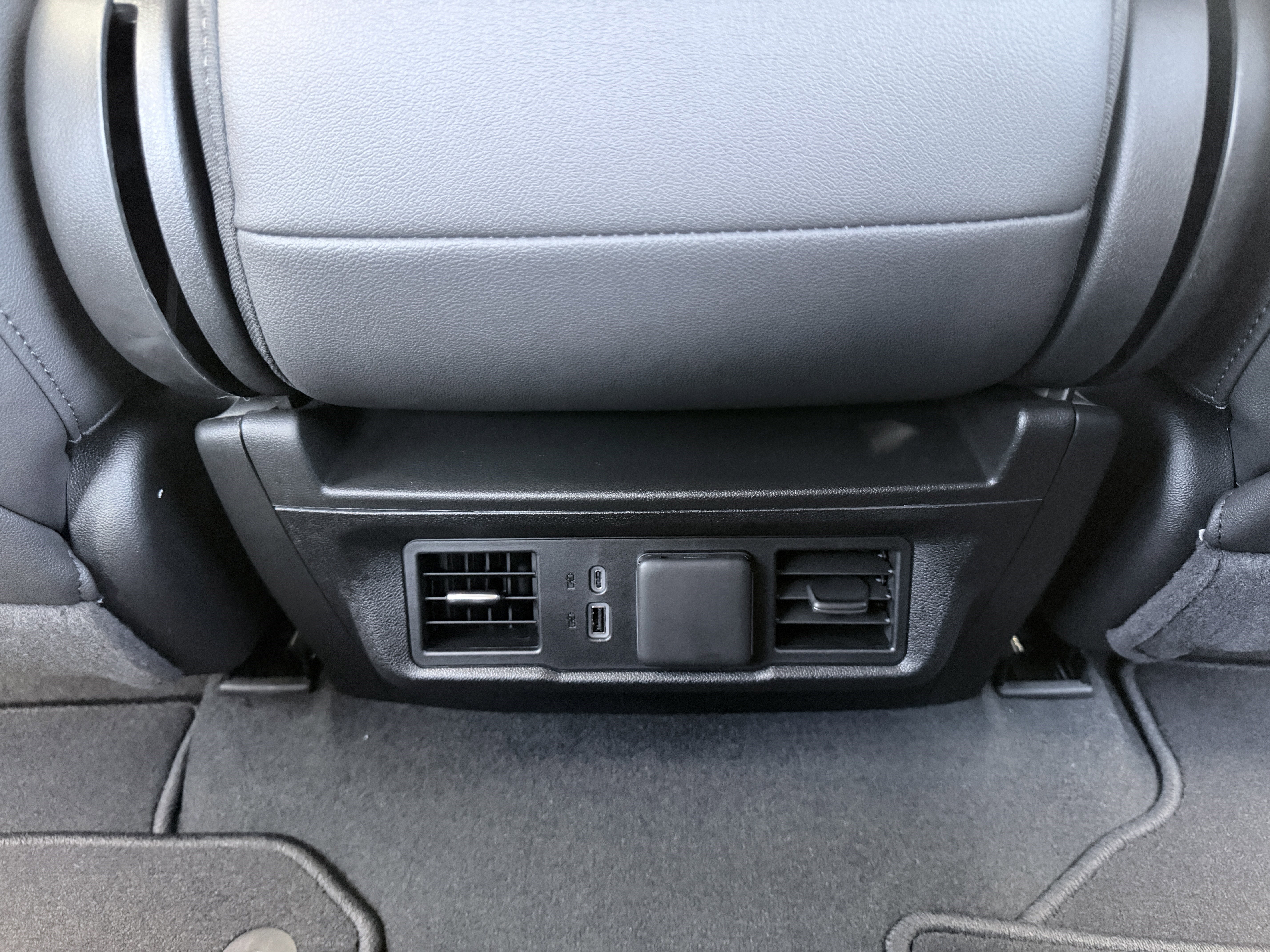 Used 2025 GMC Sierra 1500 SLT image 27