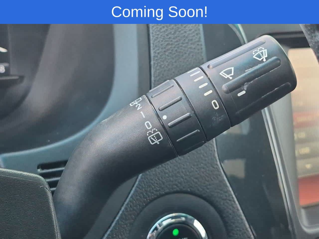 Used 2016 Ford Explorer XLT w/ Equipment Group 202A AWD/4WD image 29