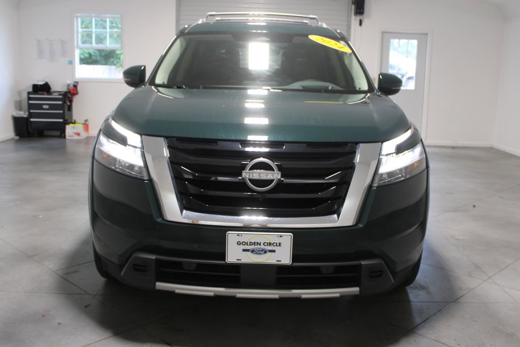 Used 2024 Nissan Pathfinder Platinum w/ Cargo Package image 66