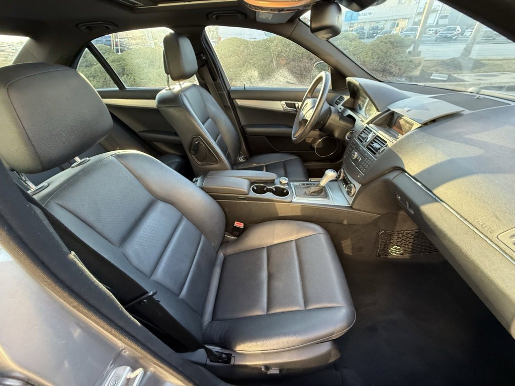 Used 2008 Mercedes-Benz C 300 Sedan image 39