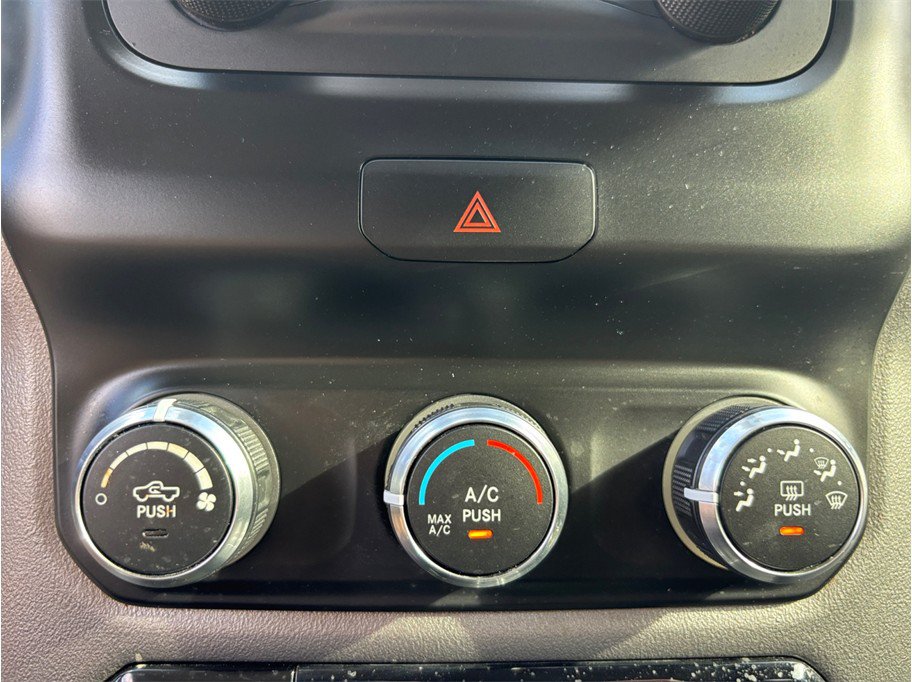 Used 2020 RAM 1500 Big Horn AWD/4WD image 25