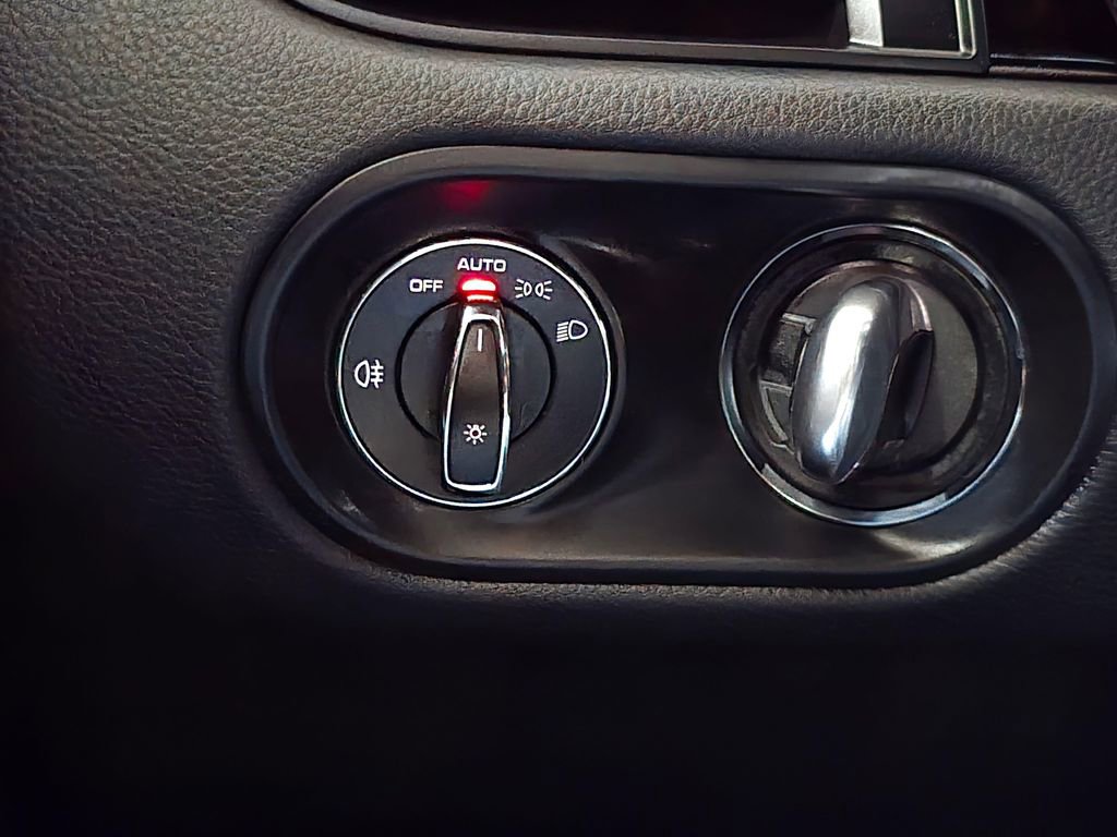 Used 2023 Porsche Macan S image 20