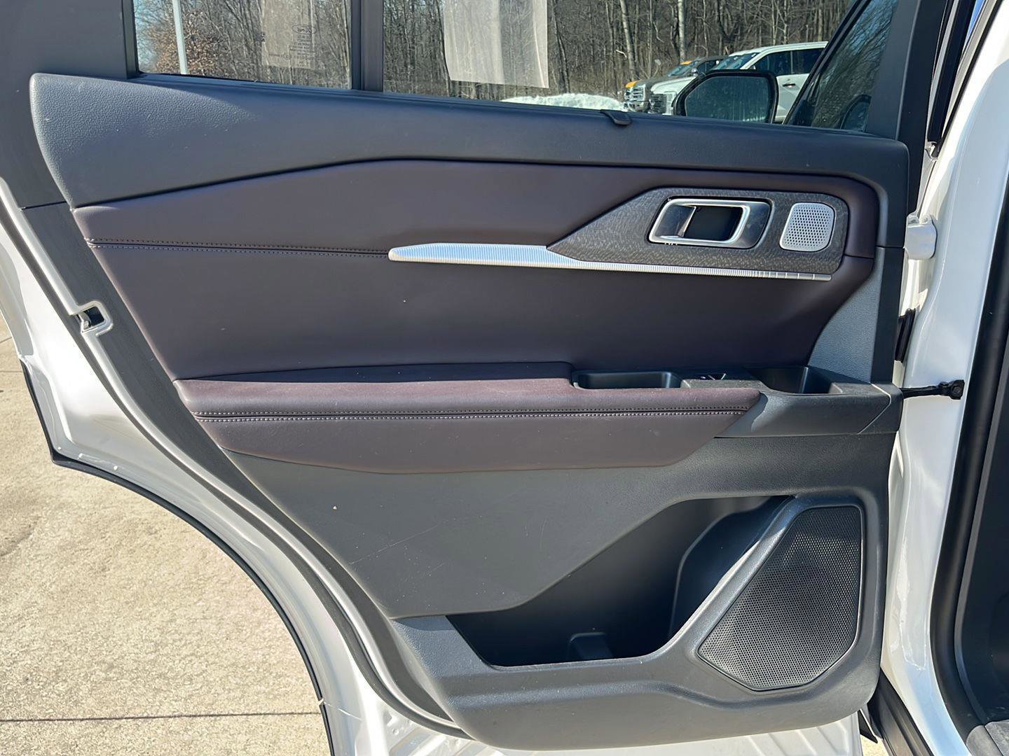 Used 2025 Ford Explorer Platinum image 20