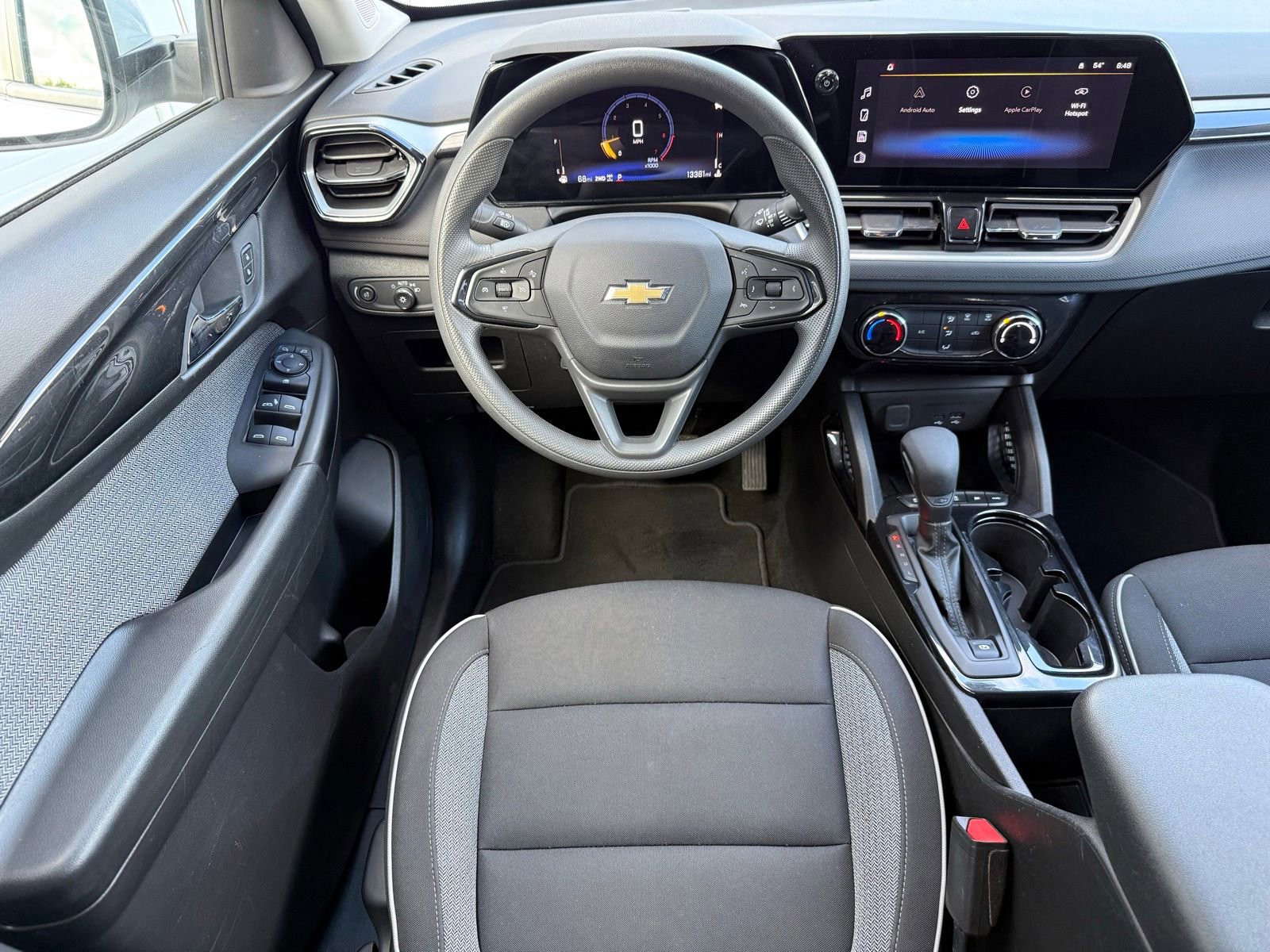 Used 2025 Chevrolet TrailBlazer LT AWD/4WD image 27