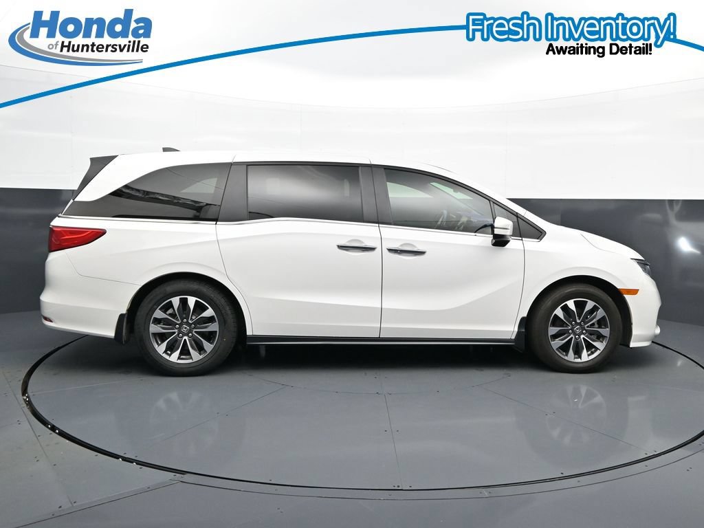 Certified 2024 Honda Odyssey EX-L image 11