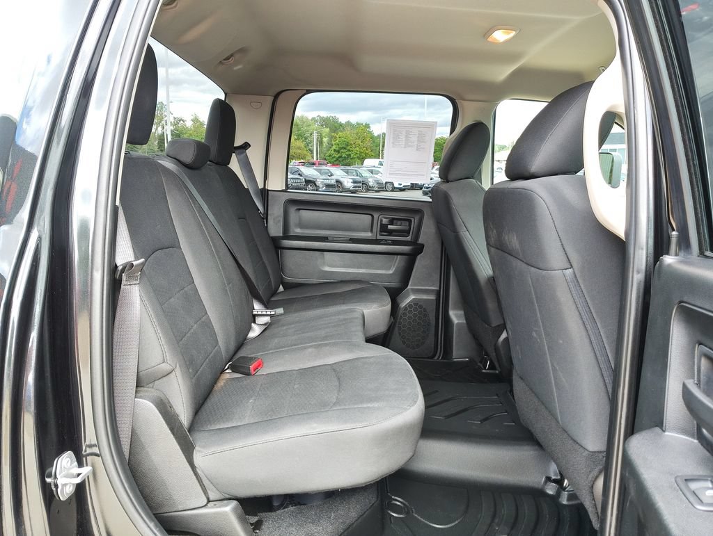 Used 2019 RAM 1500 Express w/ Wheel & Sound Group AWD/4WD image 9