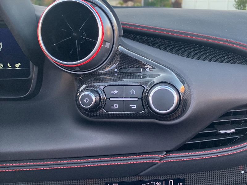Used 2023 Ferrari F8 Tributo image 12