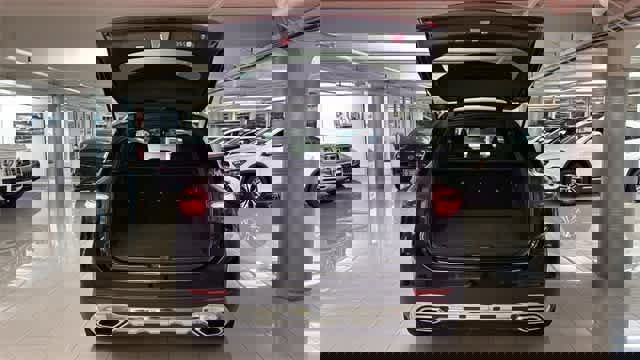 Certified 2025 Mercedes-Benz GLC 300 4MATIC image 18