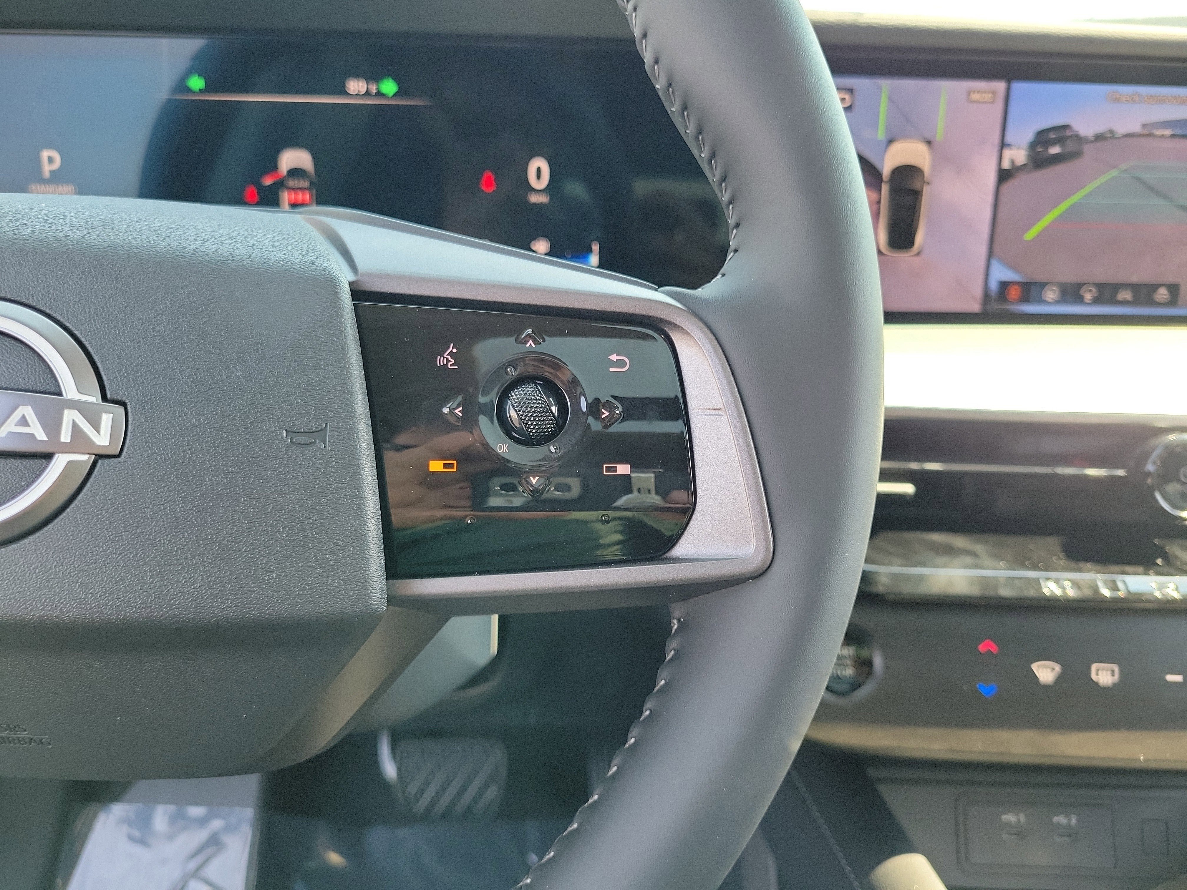 Used 2025 Nissan Murano SL w/ Cargo Package image 24