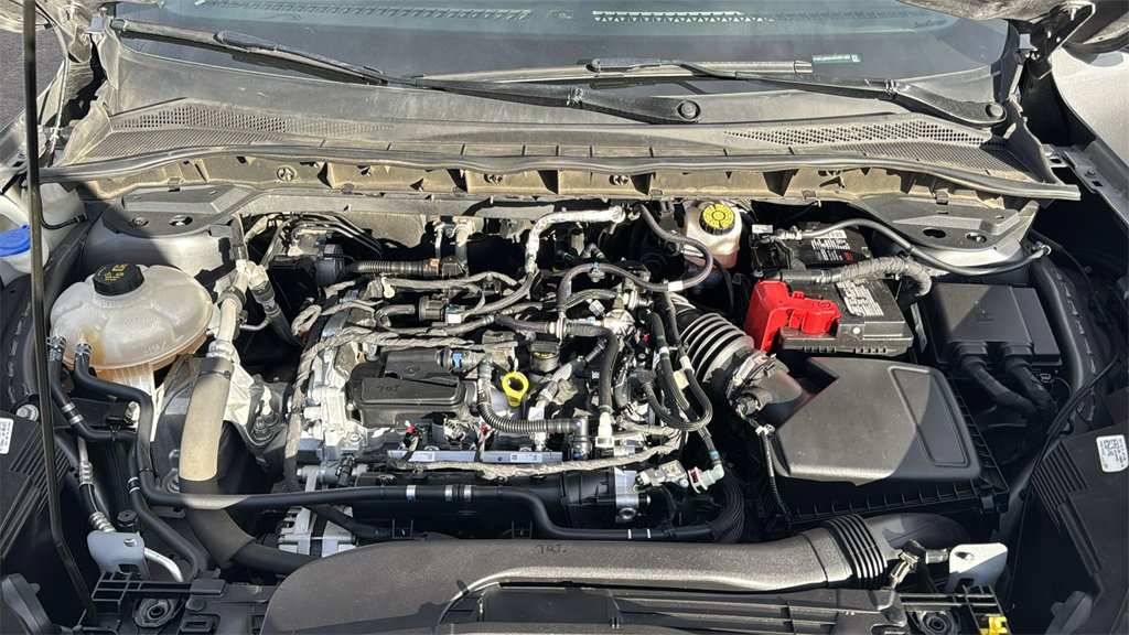 Used 2022 Ford Escape SE w/ SE Sport Appearance Package image 9