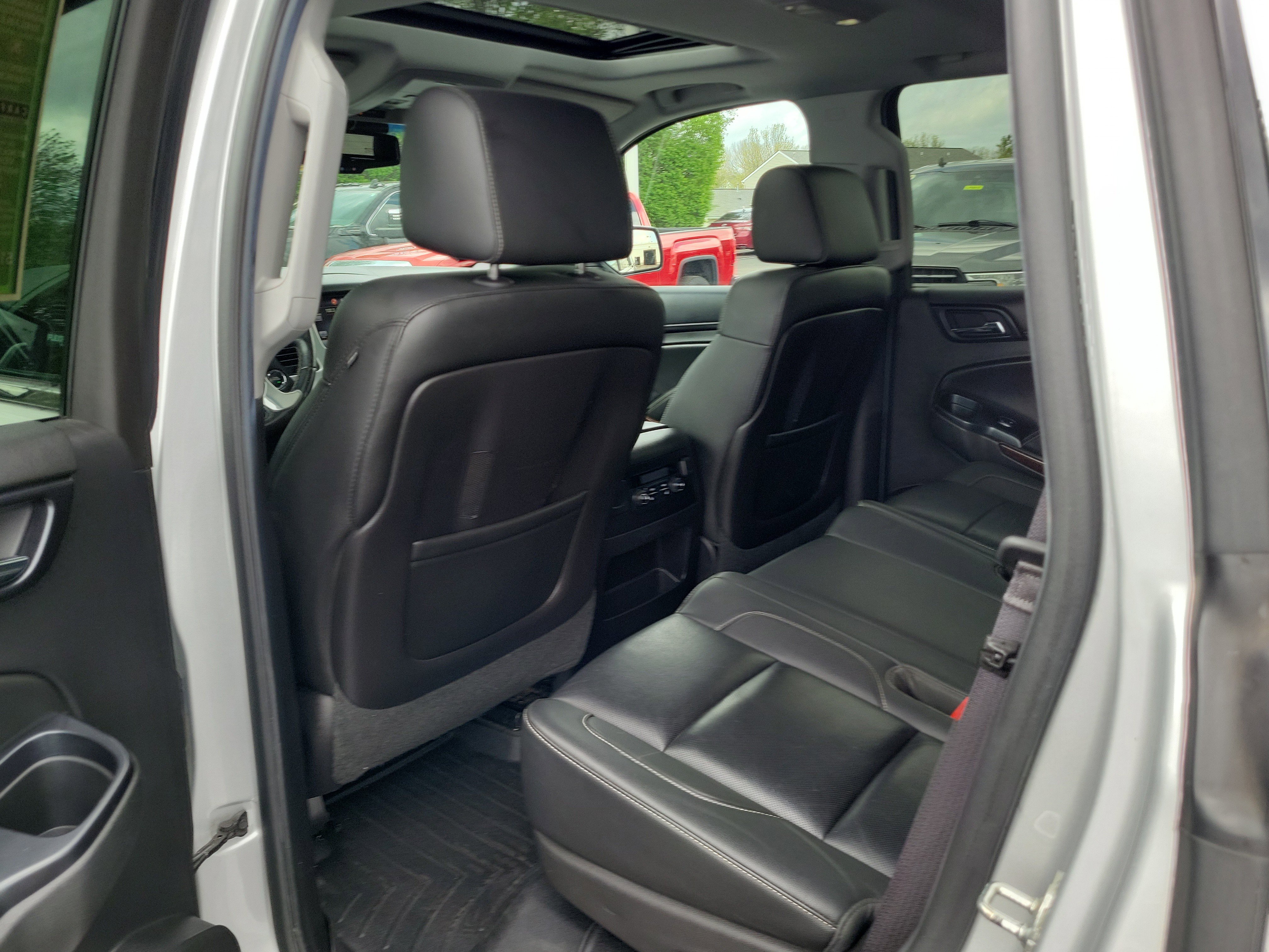 Used 2015 GMC Yukon SLT image 14