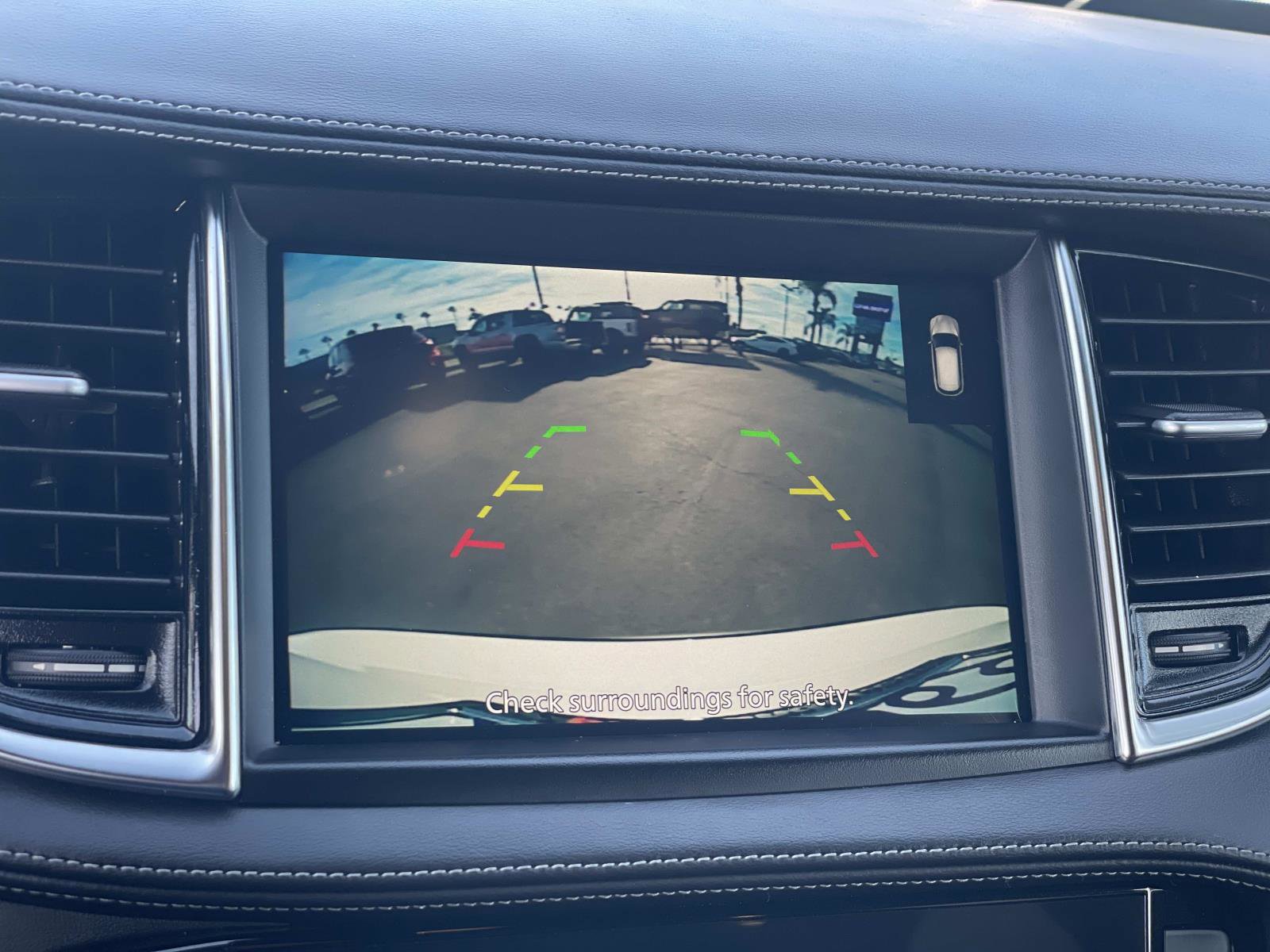 Used 2022 INFINITI QX50 Luxe w/ Appearance Package image 11