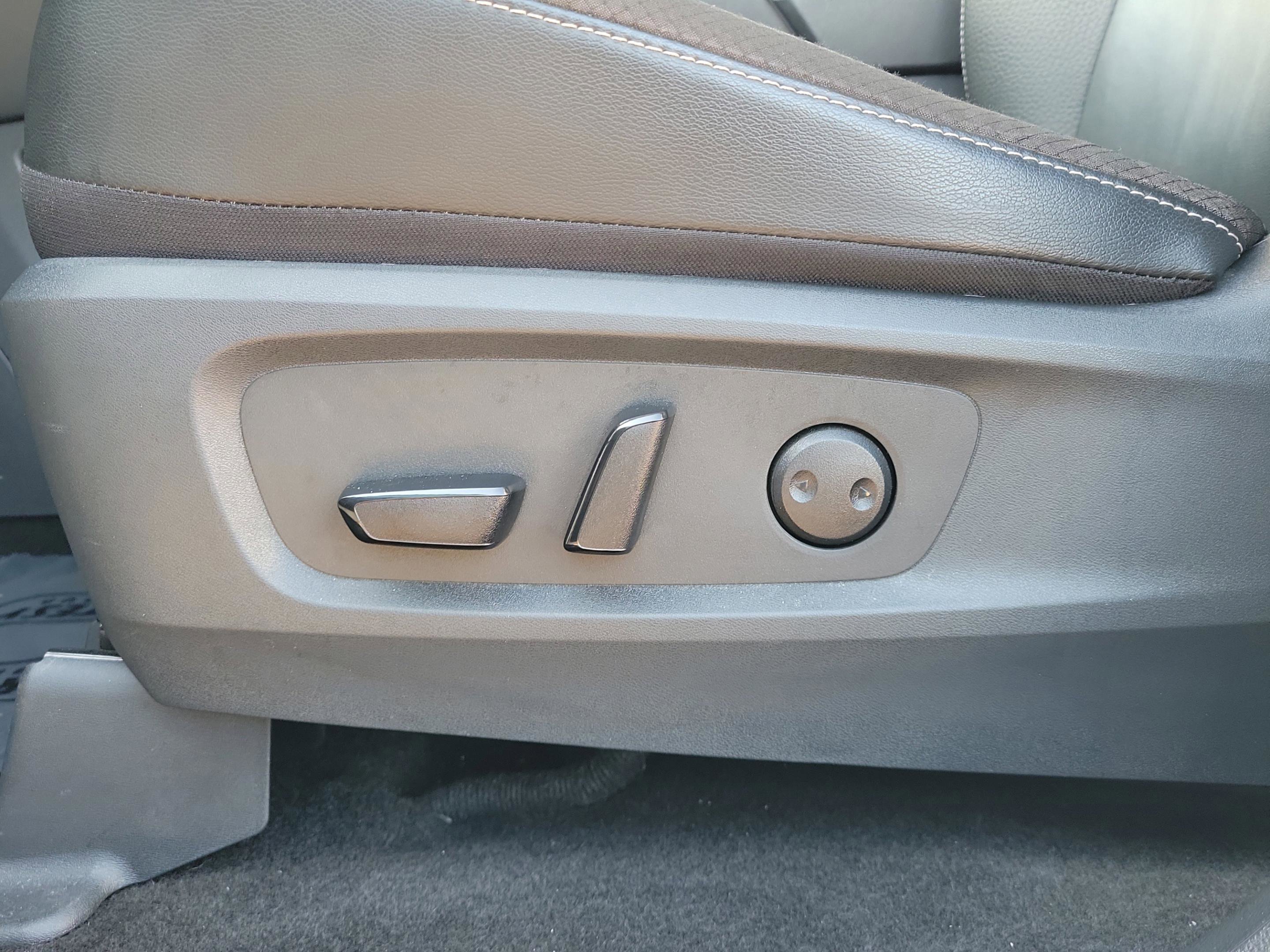 Certified 2024 Nissan Pathfinder SL image 24