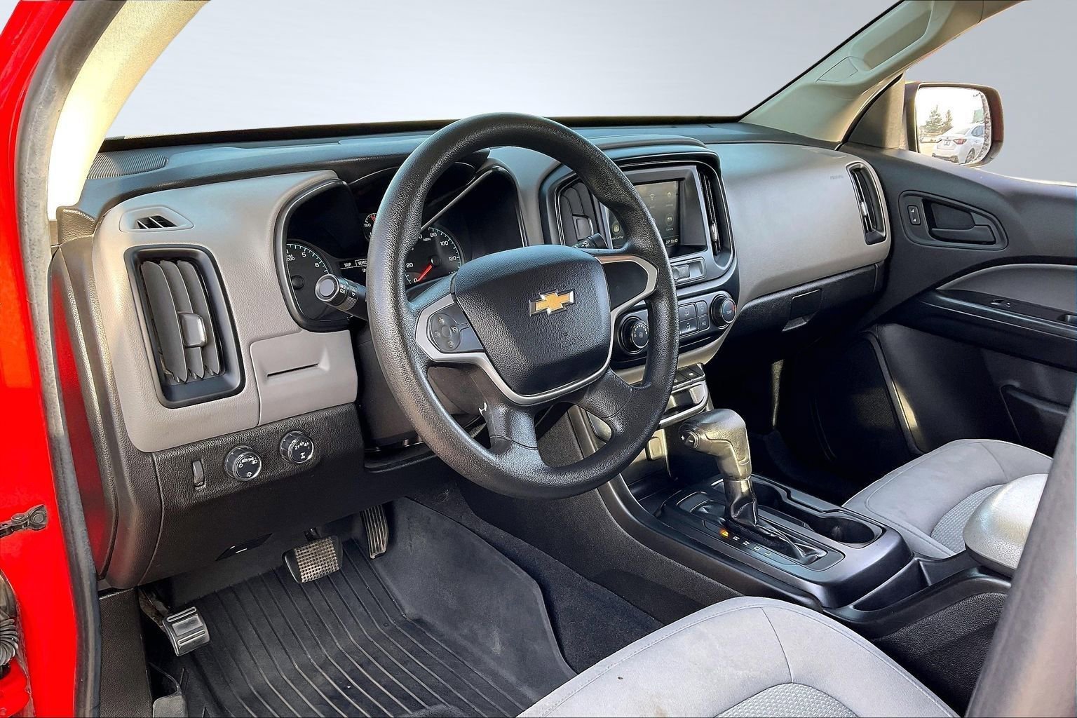 Used 2019 Chevrolet Colorado W/T w/ Custom Special Edition image 12