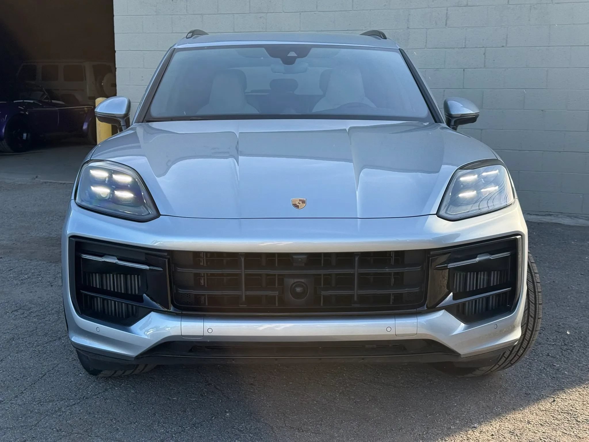 Used 2025 Porsche Cayenne GTS w/ Sport Chrono Package AWD/4WD image 17