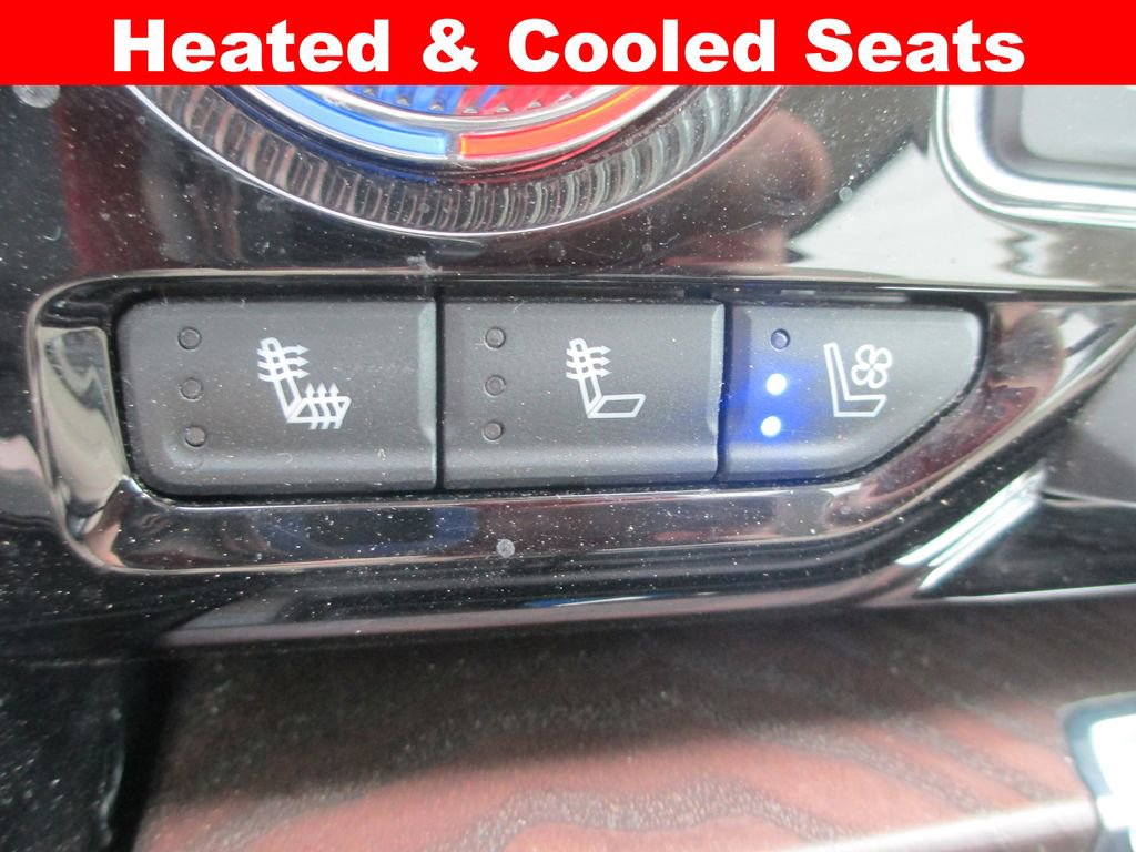 Used 2021 GMC Yukon XL Denali w/ Denali Ultimate Package image 21