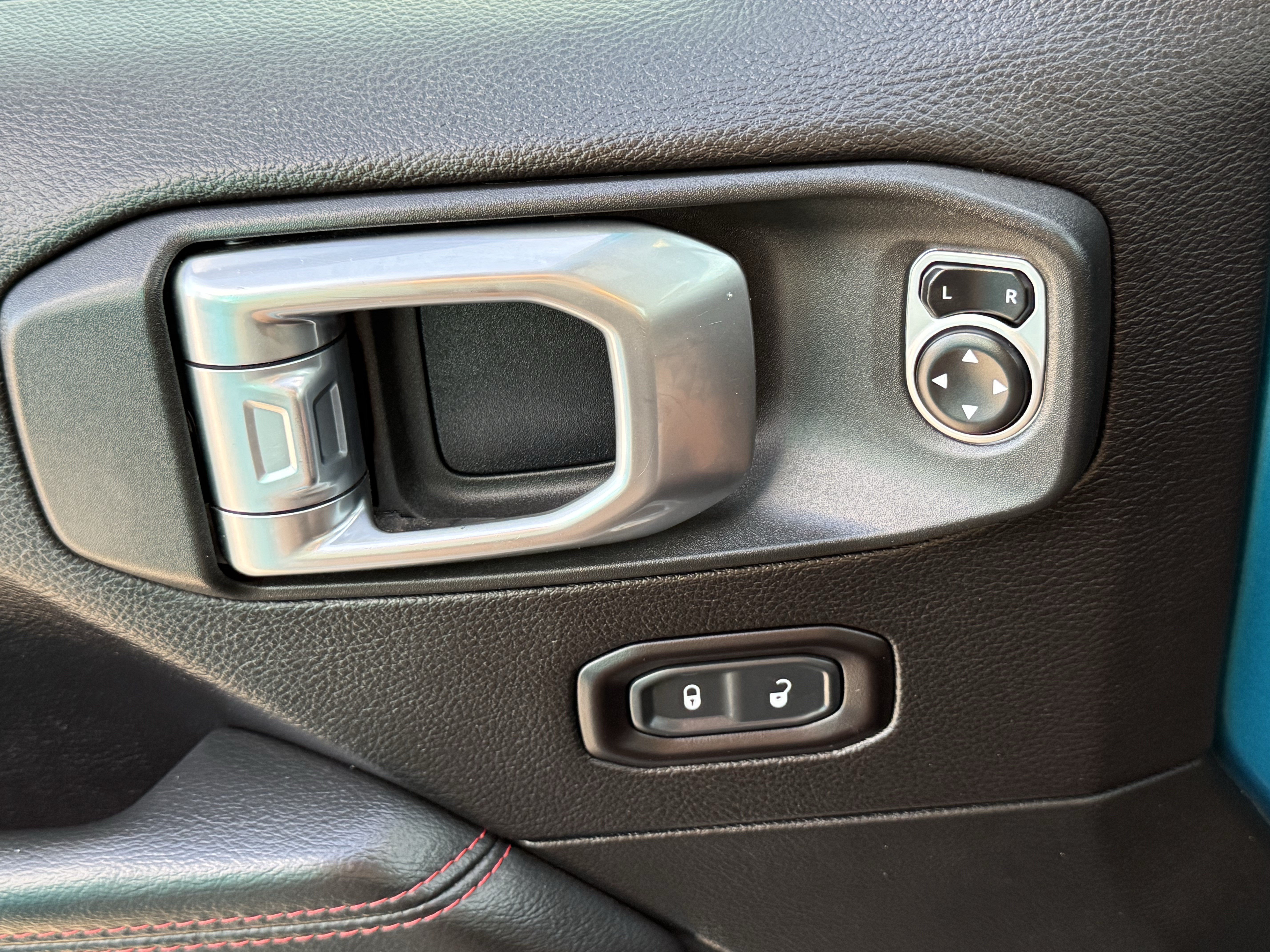 Used 2020 Jeep Wrangler Unlimited Rubicon AWD/4WD image 22
