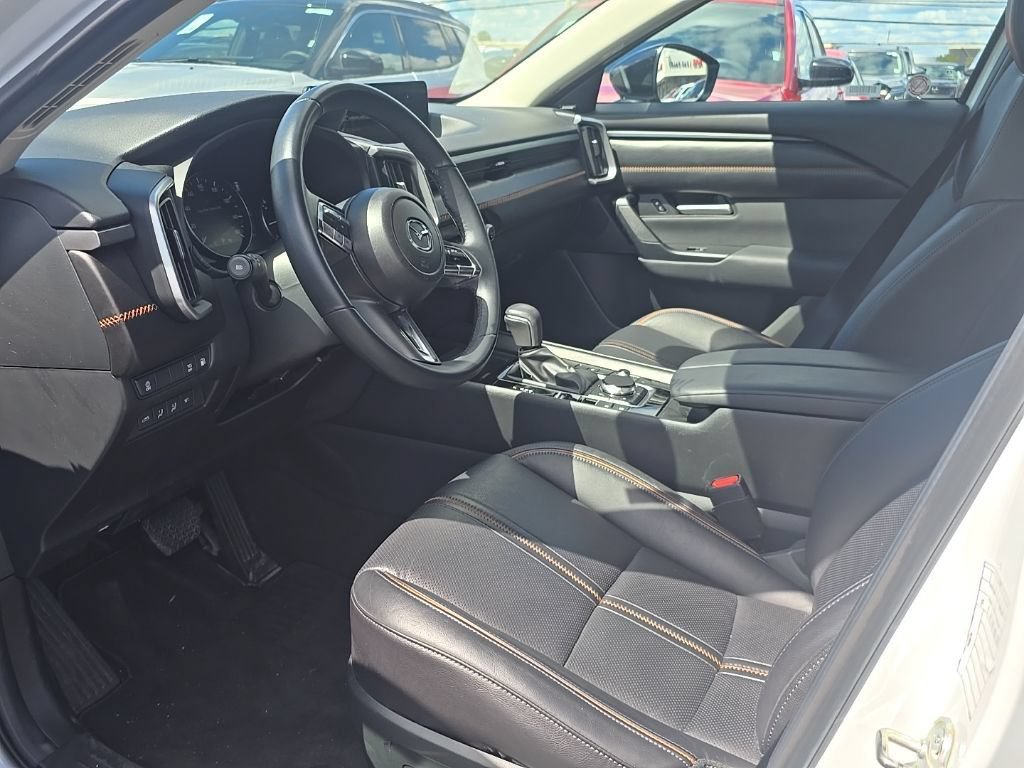 Used 2025 MAZDA CX-50 AWD 2.5 Hybrid w/ Premium Pkg image 6