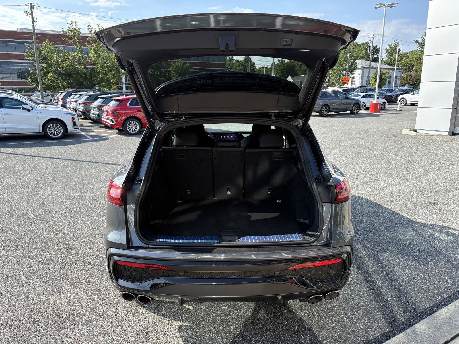 New 2026 Audi SQ5 Premium Plus AWD/4WD image 27