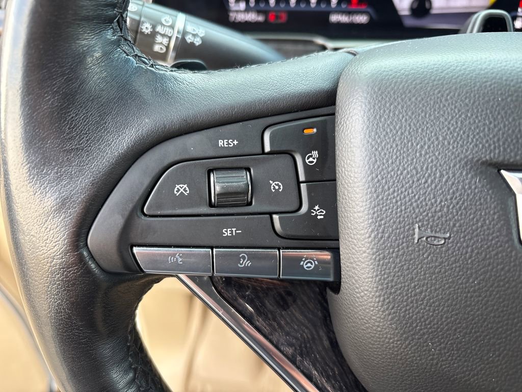 Used 2023 Cadillac Escalade Premium Luxury image 21