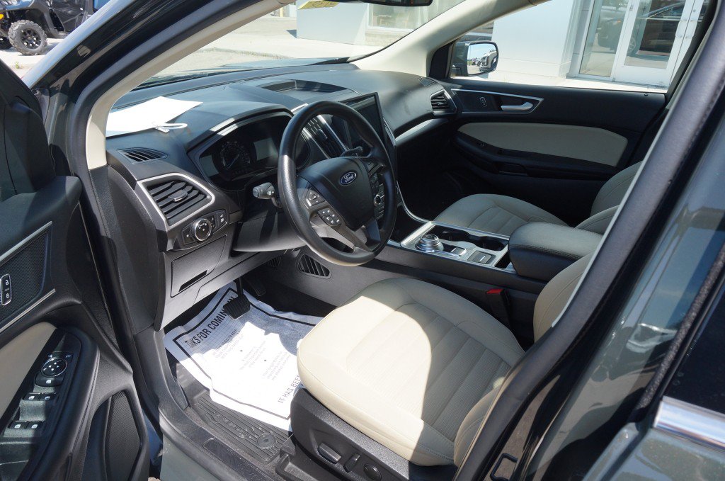 Used 2023 Ford Edge SEL w/ Convenience Package AWD/4WD image 9